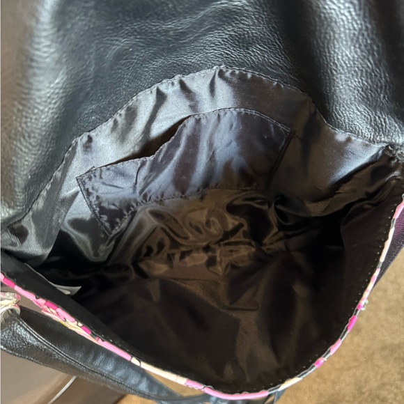 Tokidoki Hello Kitty hand bag - Picture 4 of 10